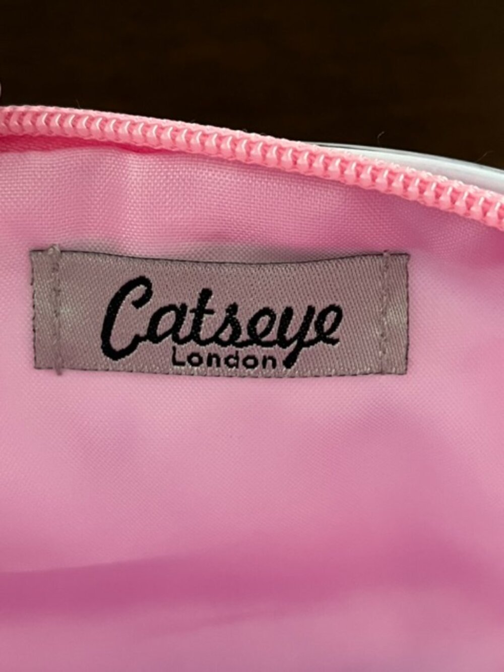 Catseye London Flamingo Cosmetic Bag White Pink - Picture 6 of 6